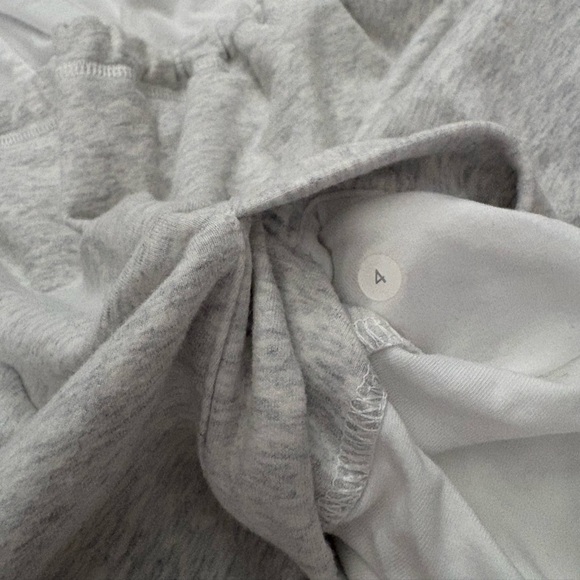 Sz4 Lululemon Gratitude Wrap jacket heathered white - Picture 10 of 10